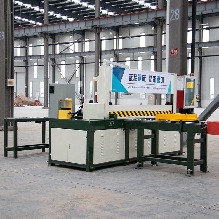 Aluminum Sawing Machine