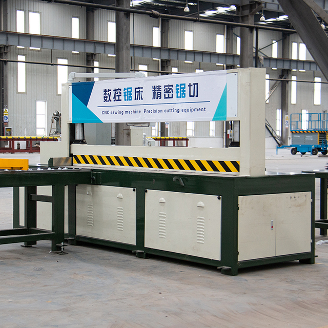 aluminum sawing machine